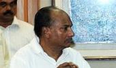 Antony meets PM, defends statement on LoC