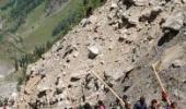 Heavy rains halt Amarnath yatra