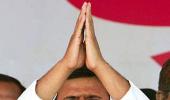 UP CM slams VHP for 'drama'; 958 activists let off