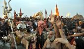 Lakhs look for redemption at Kumbh