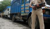 Mumbai: Rs 2500 crore cash, jewellery seized from 4 trucks