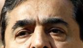 Pakistani ex-PM Gilani prefers jail over probe for corruption