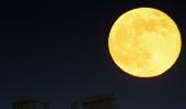 PHOTOS: Supermoon lights up night sky around the world