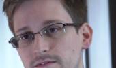 Snowden in Moscow airport, Russia won't hand him over to US