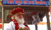 Teenage girl's father alleges threat from Asaram's supporters