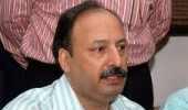 2 men, held for taking bribe in Karkare's name, acquitted