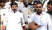 2 Maharashtra MLAs who thrashed policeman sent to jail