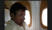 Musharraf returns to Pakistan despite death threat