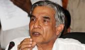 Bansal meets Cong top brass, presents his stance on bribe row