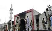 15 killed in blasts in Pakistan mosques