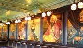 SHOCKING: Pictures of Sikh gurus at Los Angeles bar