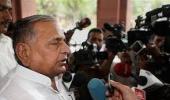 Mulayam attacks UPA, says people looking for alternative