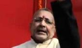 BJP ticks off Giriraj for Modi-Pak remark; parties complain to EC