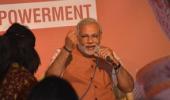 Modi to file nomination on Thur after 'mini-India' road show