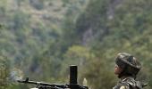 2 killed, 4 hurt in heavy Pakistani shelling near LoC