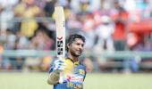 Sangakkara century lifts Sri Lanka to win over England