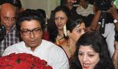 Raj Thackeray's wife refuses to pay toll on the way to Pune