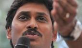 Jagan stages dharna for United AP in Delhi; courts arrest