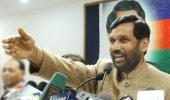 BJP, LJP form alliance, Paswan's party to get 7 seats in Bihar