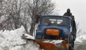 Srinagar-Jammu highway closed following fresh snowfall