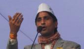 AAP's Kumar Vishwas targets Rahul: Sleeping in Dalit homes won't change things