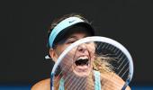 Australian Open: Fit Federer, rusty Sharapova advance at Melbourne