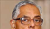 WB Governor Narayanan demits office, leaves for Chennai