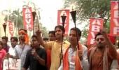 Student bodies protest against FYUP outside VC residence