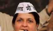 Fresh trouble for AAP: Anjali Damania quits over horse trading