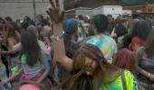 PHOTOS: Rang Barse, New York style