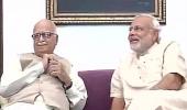 Modi meets Advani, holds key talks with top BJP leaders