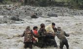 PHOTOS: Bravehearts battle floods to save stranded Kashmiris