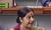 Defending self on Lalitgate, Sushma sucker punches the Gandhis