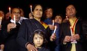 Delhi gang rape: Nirbhaya's parents, protesters hold candle light march at Jantar Mantar