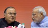 PM backs Jaitley, says he will come through with flying colours