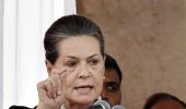 Sonia slams 'pracharak' Modi, 'dharnebaaj' Kejriwal