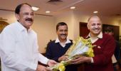 Kejriwal meets Naidu, demands full Delhi statehood