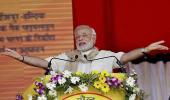 Nitish 'back-stabbed' Bihar; Lalu poisoning it: Modi