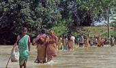 Heavy rains lash Odisha, Bengal as Cyclone Komen nears