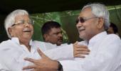 Nitish, Lalu put aside their differences; show their 'bhai-chara' at event