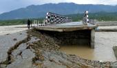 Rapid rise of Jhelum threatens life and property in Kashmir