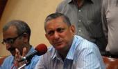 Rakesh Maria's explanation seems satisfactory, tweets Fadnavis