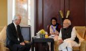 Modi discusses bilateral initiatives with Singapore leaders