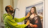 At this museum you can touch the Mona Lisa