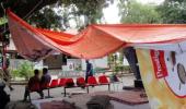 FTII stir: Students threaten hunger strike, Chauhan meets Rathore