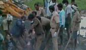 16 dead, 8 injured as lorry overturns in Andhra Pradesh