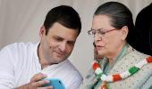 Caption this: What did Rahul show Sonia on his phone?