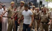 Nirbhaya convict Vinay Sharma tries to hurt self