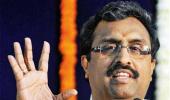 Ram Madhav flies into Srinagar to meet Mehbooba; raises speculation on govt formation