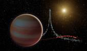 NASA telescopes spot 'missing link between planets and stars'